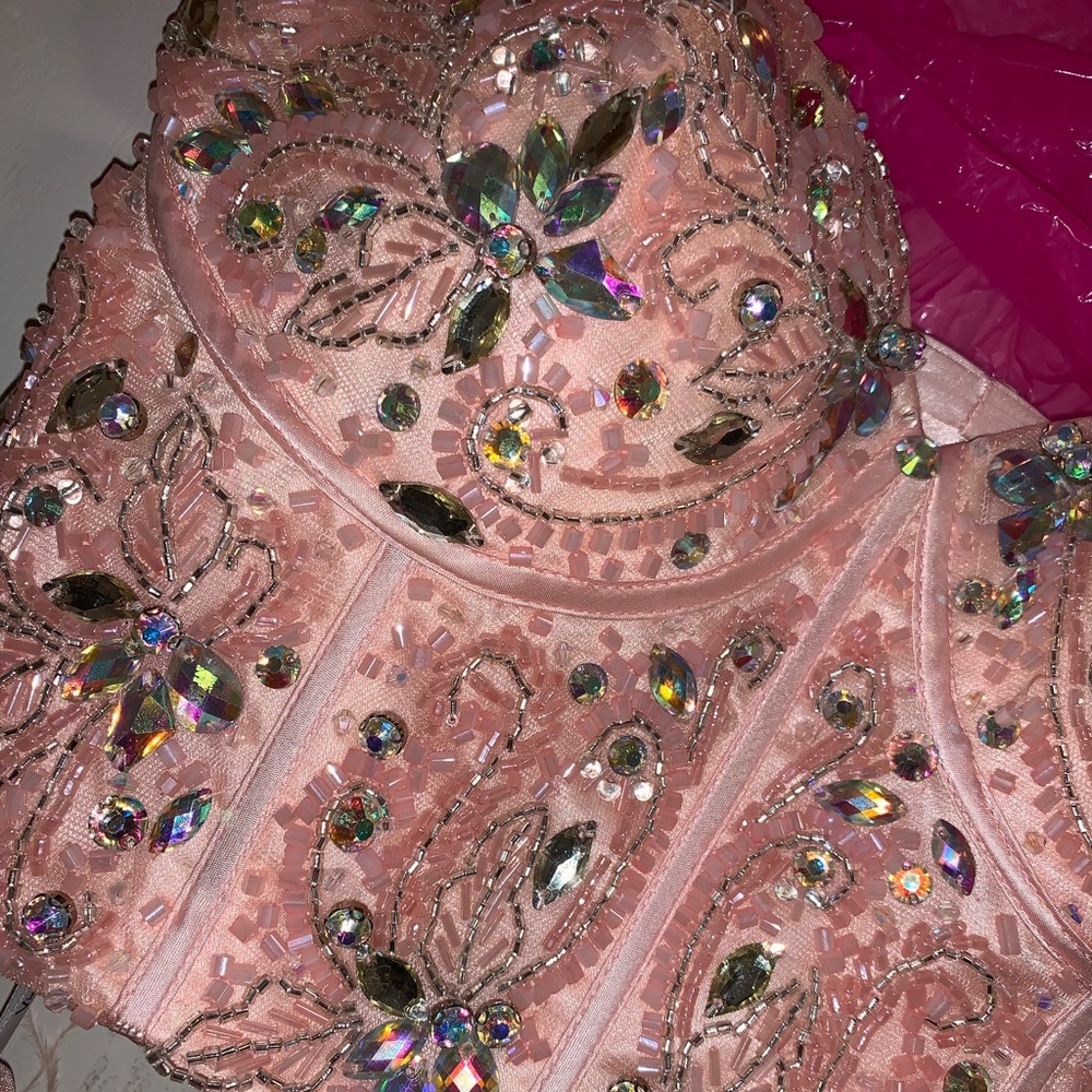 HOMECOMING DRESS - Picture 2 of 8